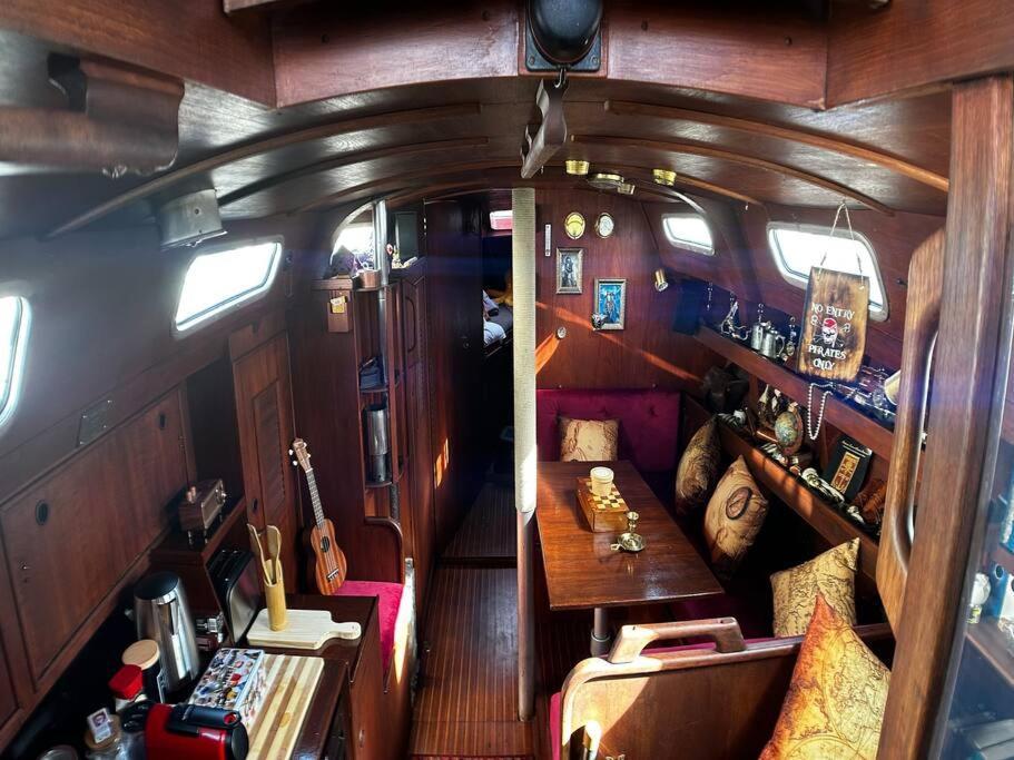 The Captains Locker - 30Ft Yacht San Miguel de Abona Exteriér fotografie