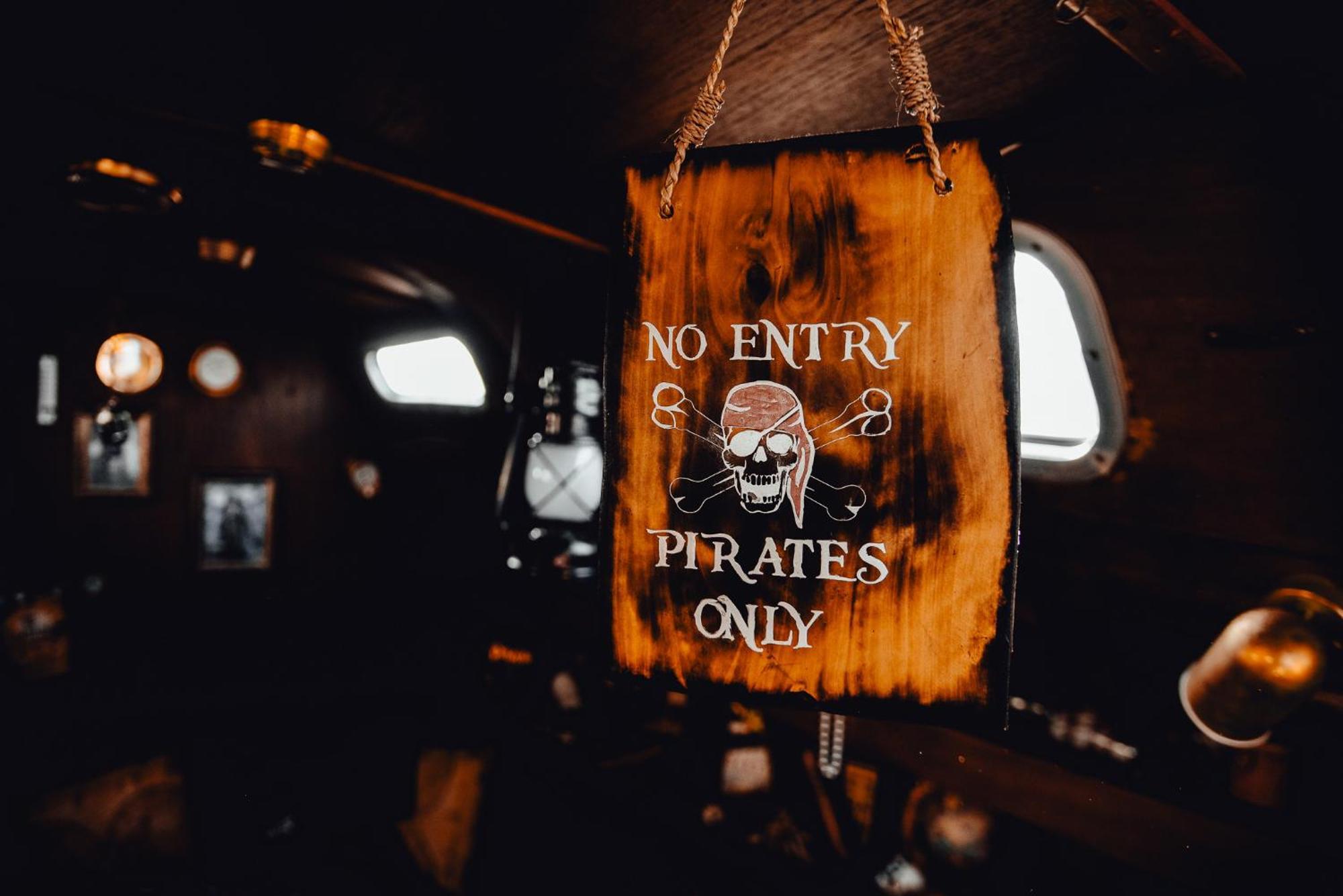 The Captains Locker - 30Ft Yacht San Miguel de Abona Exteriér fotografie